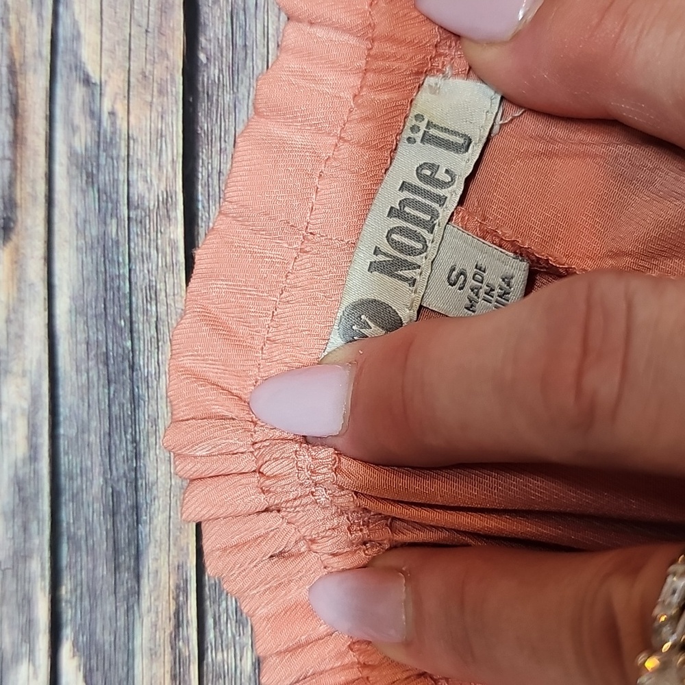 NOBLE U MELON OFF THE SHOULDER 3/4 ASYMMETRICAL SLEEVE BABYDOLL CROP TOP - Picture 10 of 12